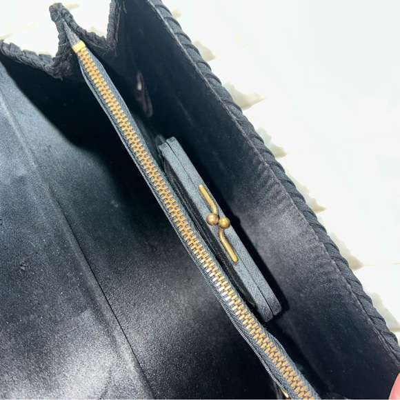 Vintage 1940's Black Clutch Bag - Picture 3 of 7